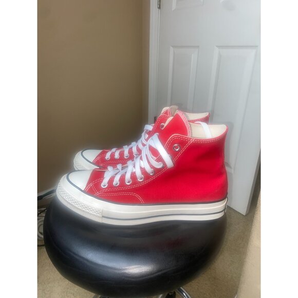 Size 7.5 - Converse Chuck 70 High Enamel Red - Picture 3 of 9